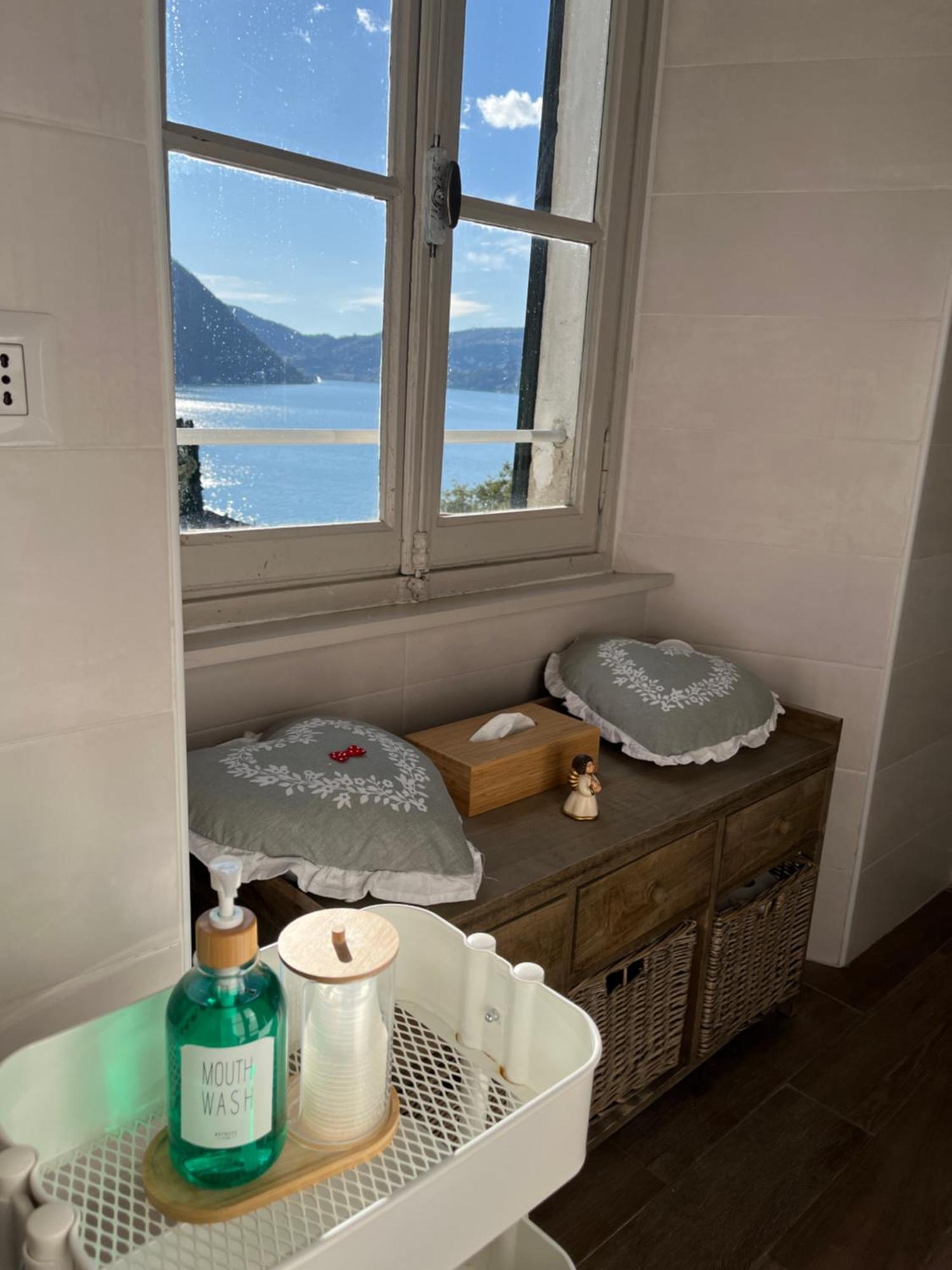 Casa Giulietta Caronti With View Of Lake Como Blevio Exterior foto